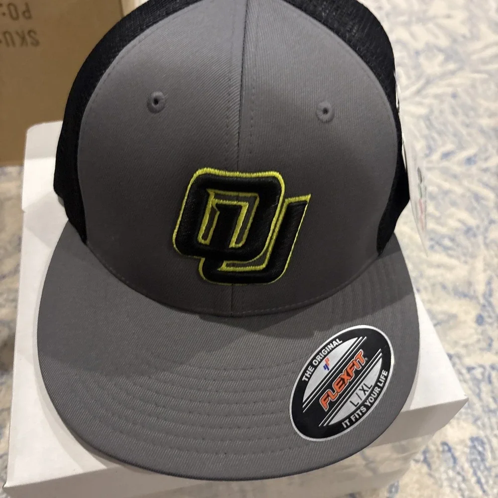Cap America Cap, University Of Oregon, Flexfit, L/XL, Trucker, Gray/Black